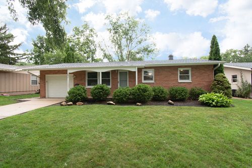 231 S 17th St, St. Charles, IL, 60174-2514 | Card Image