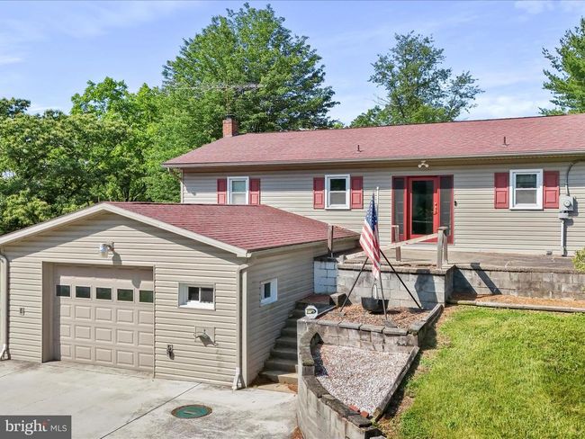 2552 Timber Ridge Rd, House other with 3 bedrooms, 2 bathrooms and null parking in NEEDMORE PA | Image 4