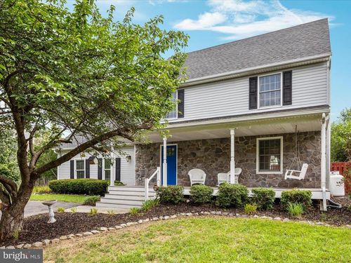 211 Killdeer Rd, STEPHENS CITY, VA, 22655-2437 | Card Image