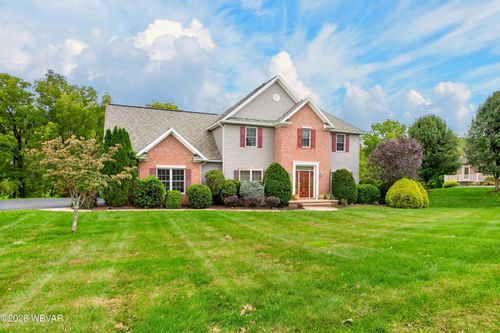 210 Alexis Dr, Williamsport, PA, 17701-9721 | Card Image