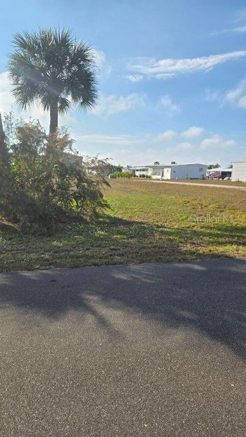 1365 Sanderling Dr, ENGLEWOOD, FL, 34224-4744 | Card Image