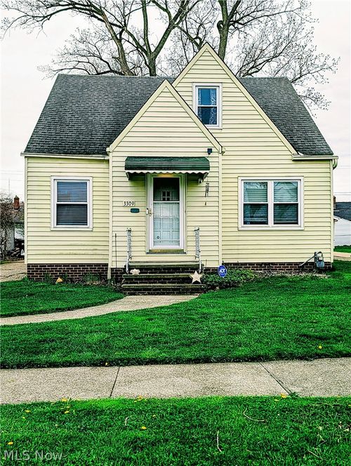 3309 Lincoln Ave, Parma, OH, 44134-1228 | Card Image