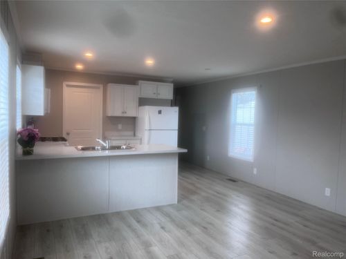 344 Boyne St, South Lyon, MI, 48165 | Card Image