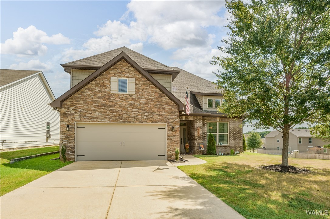 Lily Cir, Northport, AL 35473
