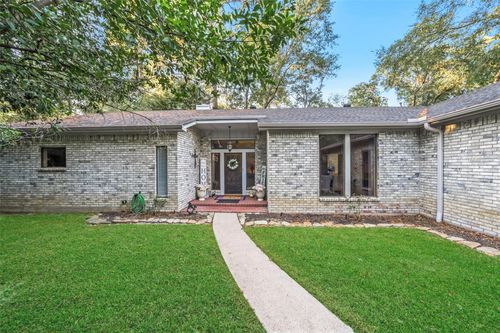 24 Indian Wells Ln, Panorama Village, TX, 77304-1143 | Card Image