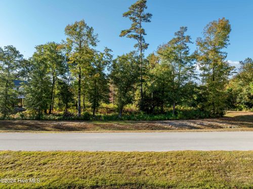 343 Landon Ln, Sneads Ferry, NC, 28460-6016 | Card Image