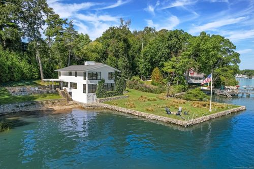 31 Bluff Ave, Norwalk, CT, 06853-1802 | Card Image
