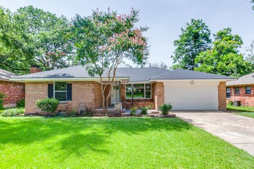 424 Royal Crest Dr, Richardson, TX, 75081-6037 | Card Image