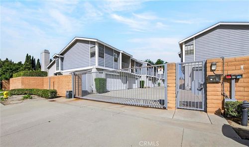 11123 Lyndora St, Norwalk, CA, 90650-2601 | Card Image