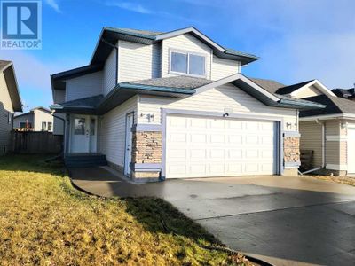 9441 90a St, House other with 5 bedrooms, 3 bathrooms and 4 parking in Grande Prairie AB | Image 1