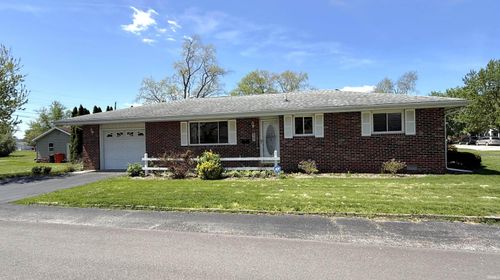 302 S 2nd St, Monticello, IN, 47960-2272 | Card Image