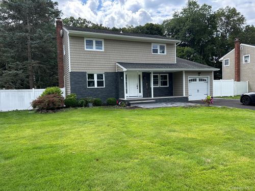 12 Somerset Dr, Commack, NY, 11725-1617 | Card Image