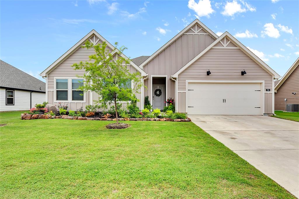 Buttercup Dr, Pilot Point, TX 76258