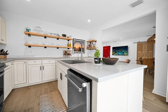 1010 Ne 83 Rd St, House other with 3 bedrooms, 3 bathrooms and null parking in Miami FL | Image 10