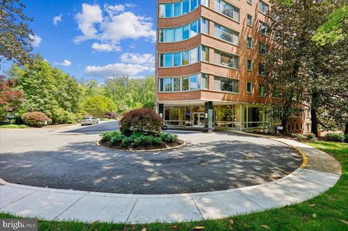 716-4200 Cathedral Ave Nw, WASHINGTON, DC, 20016-4934 | Card Image