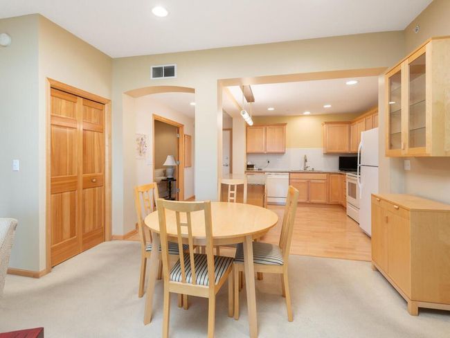 APT-210 - 8292 Labont Way, Condo with 2 bedrooms, 2 bathrooms and null parking in Eden Prairie MN | Image 10