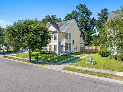 156 Pavilion St, Summerville, SC, 29483-8444 | Card Image