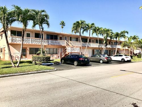 7c-900 Sw 11th Ave, Hallandale Beach, FL, 33009-6719 | Card Image