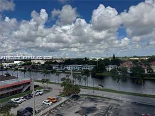 apt-714-2025 Ne 164th St, North Miami Beach, FL, 33162-4160 | Card Image