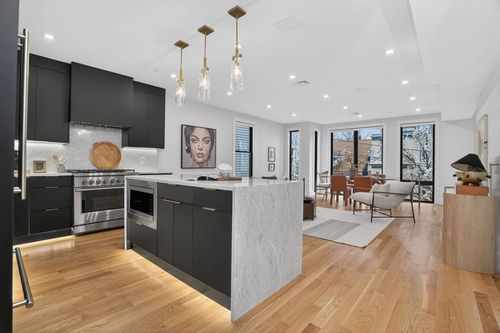 ph-8-10 Mercer Street, Boston, MA, 02127 | Card Image