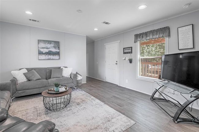 844 Harbor Point Dr, House other with 3 bedrooms, 2 bathrooms and null parking in Trinity TX | Image 8