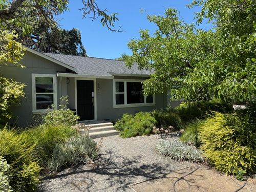 6911 Yount St, Yountville, CA, 94599-1286 | Card Image