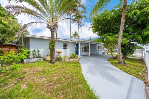 17260 Nw 42nd Ct, Miami Gardens, FL, 33055-4414 | Card Image