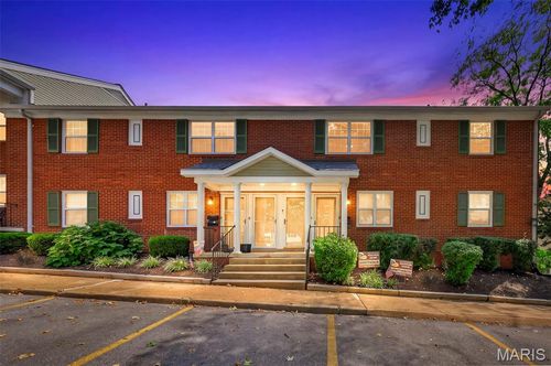 1418 Oriole Pl, Saint Louis, MO, 63144-1127 | Card Image