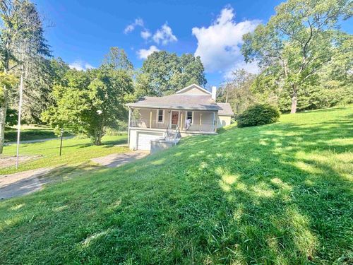 635 Apple Valley Road, Fairmont, WV, 26554-0000 | Card Image