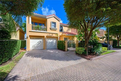 3699 Ne 208th Ter, Aventura, FL, 33180-3832 | Card Image