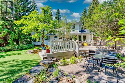 2 Varston Pl Nw, Calgary, AB, T3A0B7 | Card Image