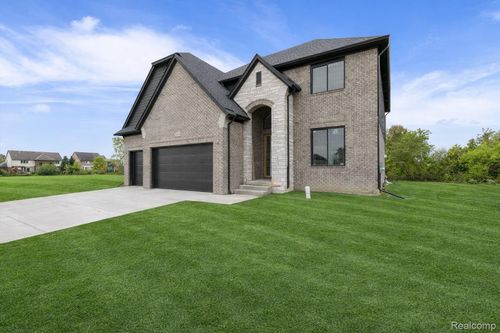 56703 Cortona Dr, Macomb, MI, 48042-5849 | Card Image