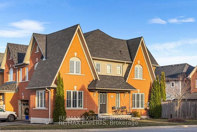 9 Carpendale Cres, House attached with 3 bedrooms, 2 bathrooms and 2 parking in Ajax ON | Image 4