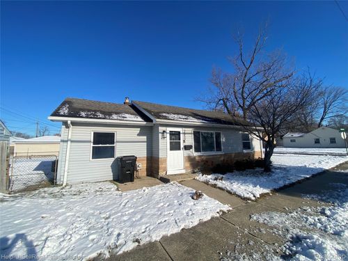 26501 Clancy St, Roseville, MI, 48066-3106 | Card Image