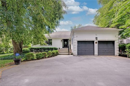 406 Maple Grove Dr, Oakville, ON, L6J4V7 | Card Image