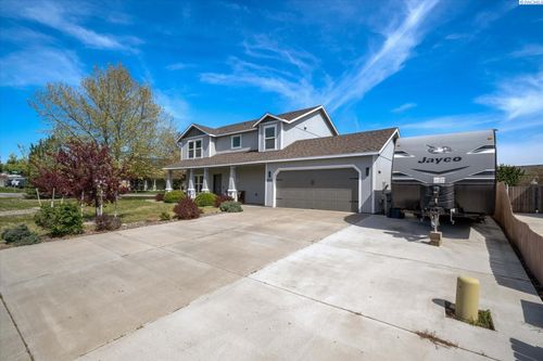 3000 S Highlands Blvd, West Richland, WA, 99353-7821 | Card Image