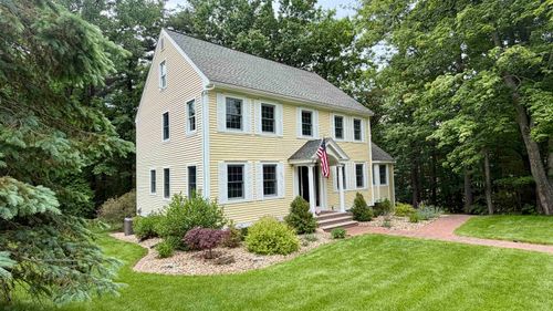 108 Sky View Dr, Pelham, NH, 03076-5003 | Card Image
