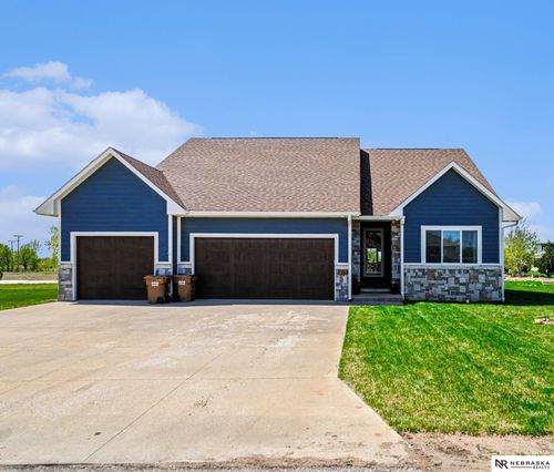 275 Driftwood Ln, Ashland, NE, 68003-7403 | Card Image