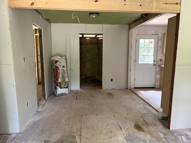 Dining Area/Laundry off Dining area | Image 6