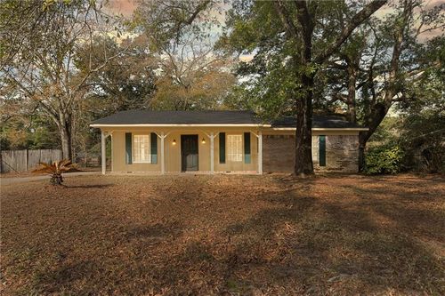 2009 Holleman Dr, Mobile, AL, 36618-1406 | Card Image