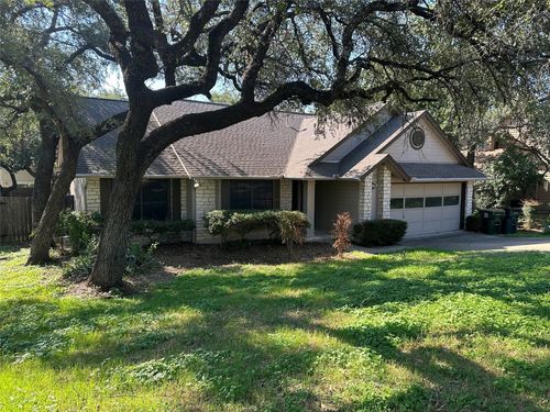 6811 Luckenbach Ln, Austin, TX, 78729-7551 | Card Image