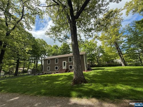 10 Monique Ln, West Milford, NJ, 07480-2004 | Card Image