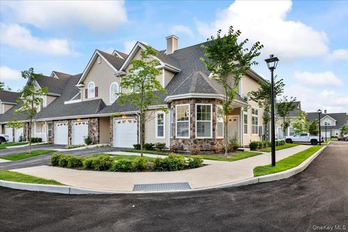 21-21 Stevens Pl, Huntingtn Sta, NY, 11746 | Card Image