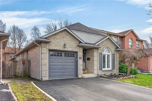 23 Juliebeth Dr, Hamilton, ON, L9B2N6 | Card Image