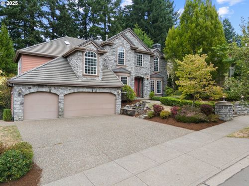 14133 Se Alta Vista Dr, Happy Valley, OR, 97086-8009 | Card Image