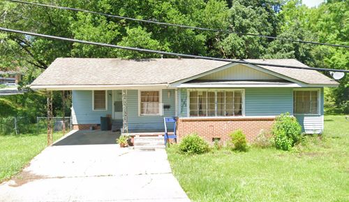 00 Portfolio Of 32 Properties, Laurel, MS, 39440 | Card Image