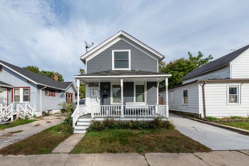 511 Chestnut St, Waukegan, IL, 60085-3801 | Card Image