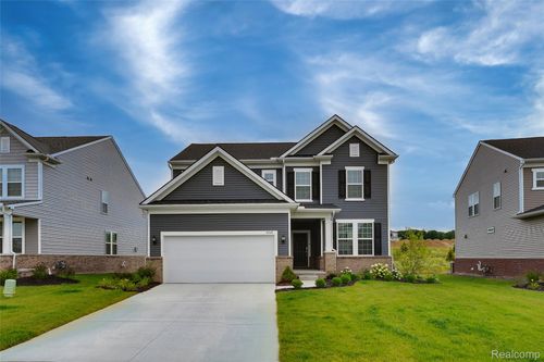 4568 Paradise Pkwy, Milford, MI, 48381-4827 | Card Image