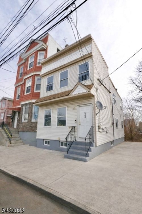 544 S 11th St, Newark, NJ, 07103-1820 | Card Image