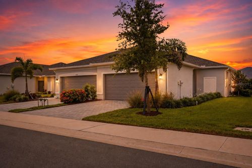8710 Saint Kitts Cir, ENGLEWOOD, FL, 34224-5249 | Card Image